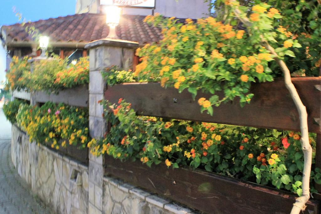 Guest House Zlatibor บุดวา ภายนอก รูปภาพ